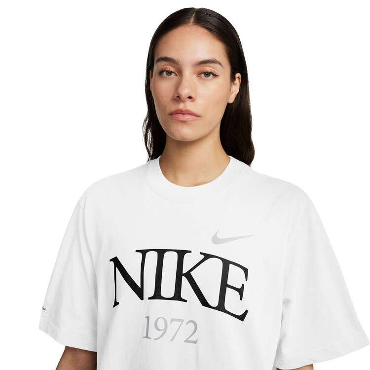 Nike Womens Sportswear Classics Boxy Tee - White