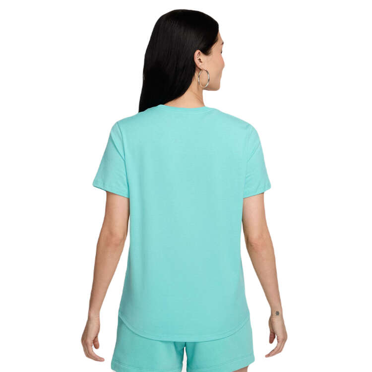 Nike Womens Sportswear Club Essentials Tee - Green